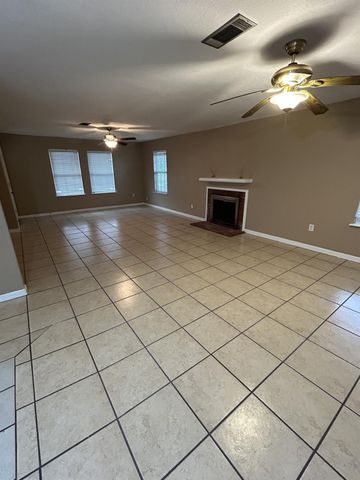 118 Tarpon Avenue, Galveston, TX 77550