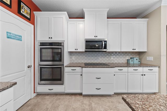 2414 HASTINGS BOULEVARD, Clermont, FL 34711