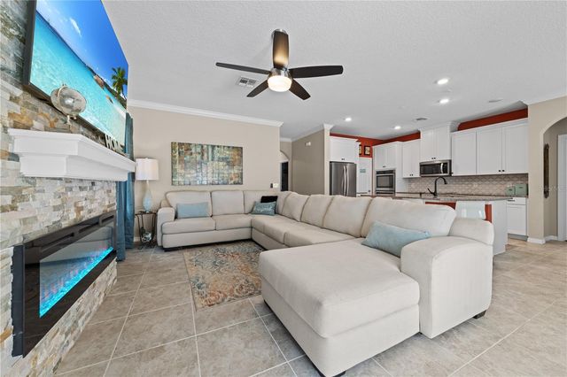 2414 HASTINGS BOULEVARD, Clermont, FL 34711