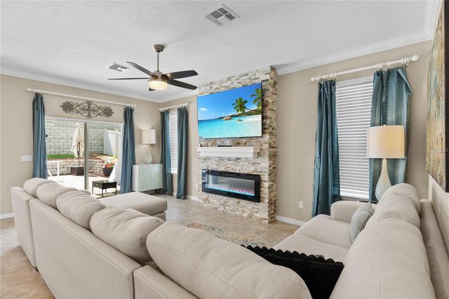 2414 HASTINGS BOULEVARD, Clermont, FL 34711