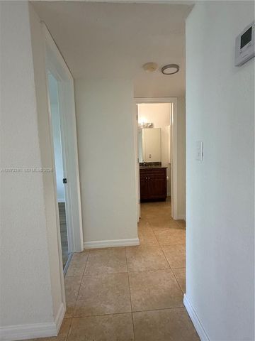 14500 SW 88th Avenue 220, Palmetto Bay, FL 33176