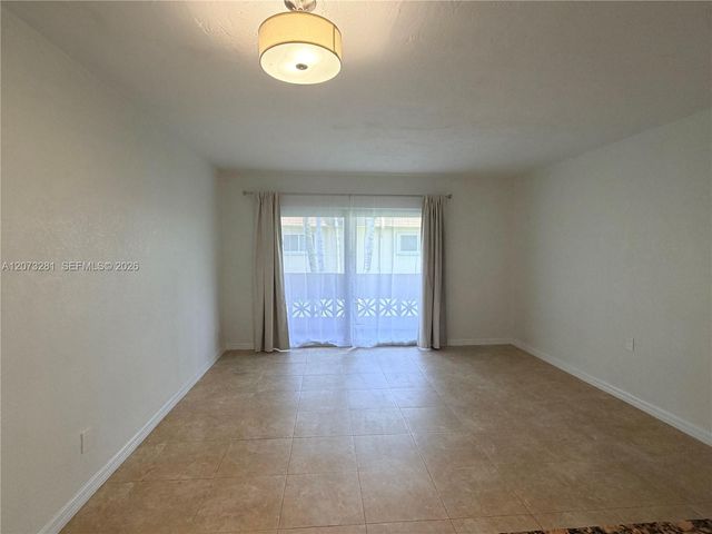14500 SW 88th Avenue 220, Palmetto Bay, FL 33176