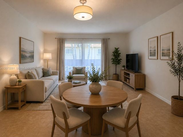 14500 SW 88th Avenue 220, Palmetto Bay, FL 33176