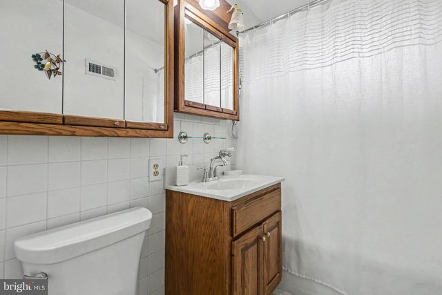 44 OAK AVE, Camp Hill, PA 17011
