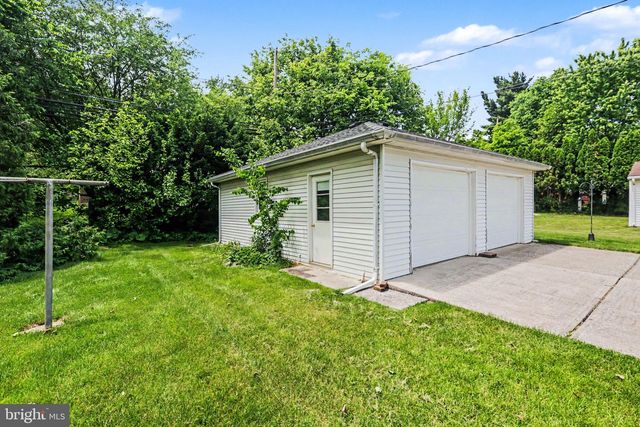 44 OAK AVE, Camp Hill, PA 17011