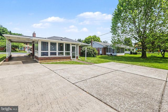 44 OAK AVE, Camp Hill, PA 17011