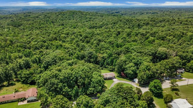 931 Bumpus Mills Rd, Dover, TN 37058