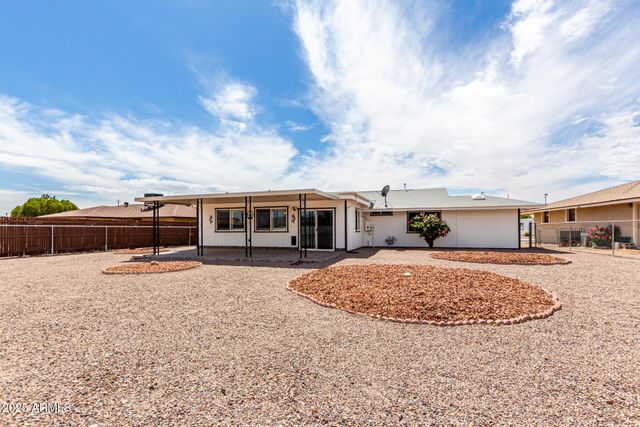 9430 W ARROWHEAD Drive, Sun City, AZ 85351