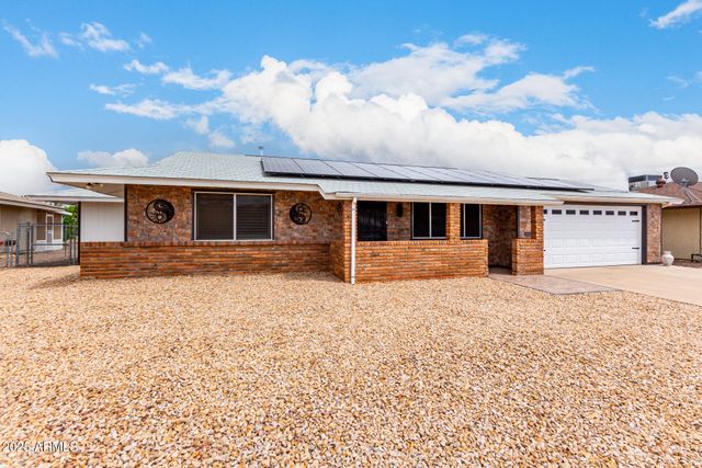 9430 W ARROWHEAD Drive, Sun City, AZ 85351