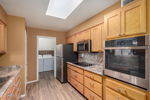 9430 W ARROWHEAD Drive, Sun City, AZ 85351