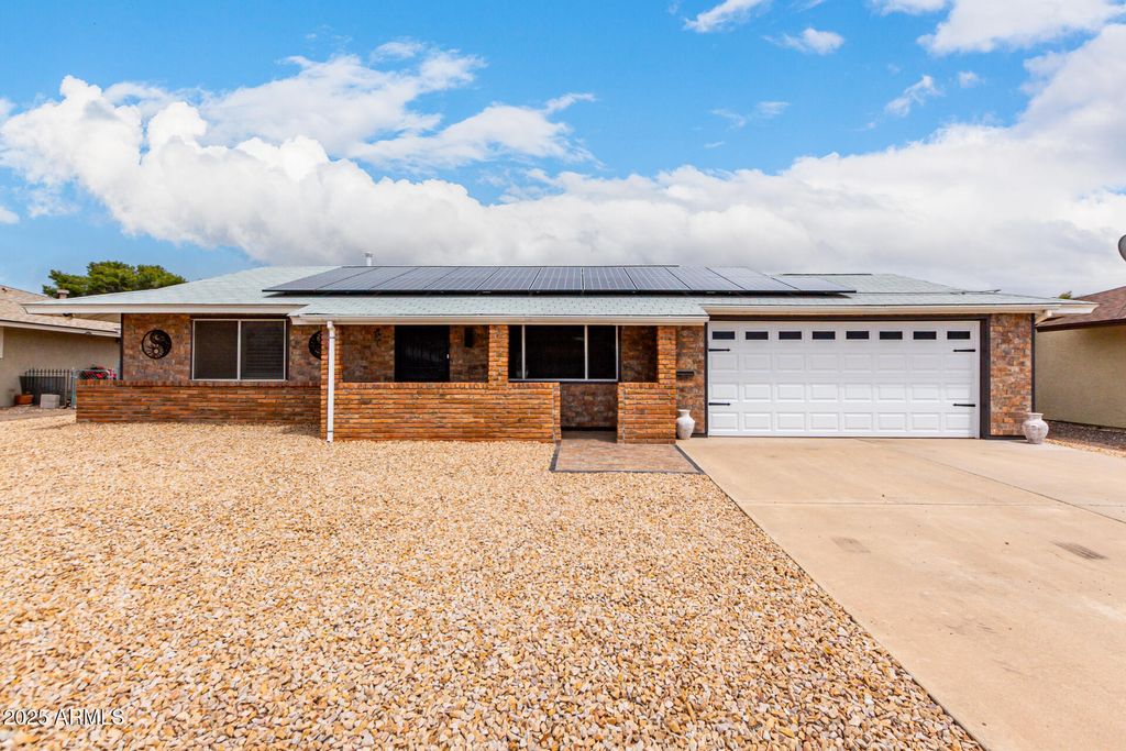 9430 W ARROWHEAD Drive, Sun City, AZ 85351