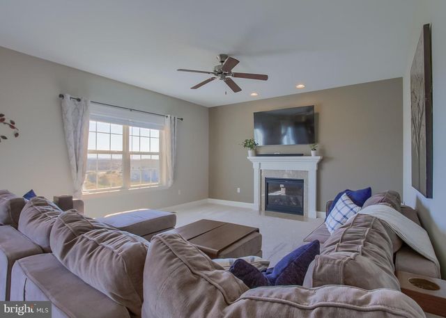 2702 BOX ELDER CT, Harrisburg, PA 17112