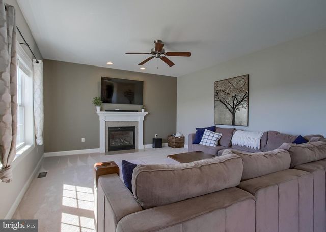 2702 BOX ELDER CT, Harrisburg, PA 17112