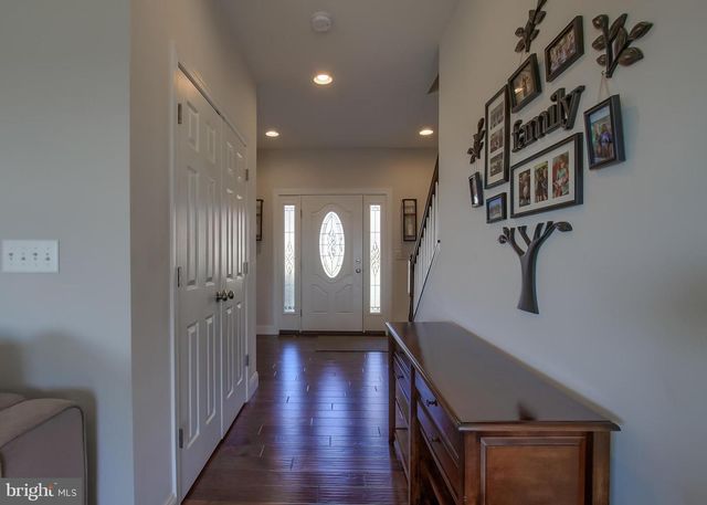 2702 BOX ELDER CT, Harrisburg, PA 17112