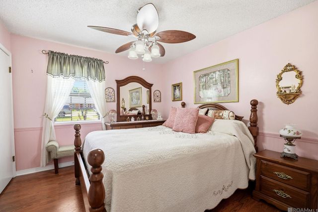 18029 Holly Ridge Dr, Hammond, LA 70403