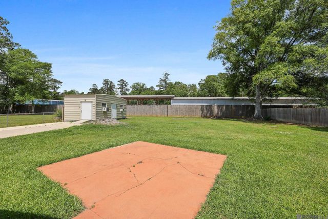 18029 Holly Ridge Dr, Hammond, LA 70403