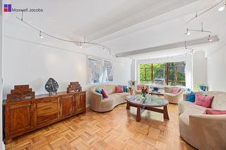 45 W 54th St # 3-D, New York City, NY 10019