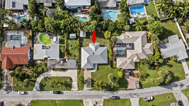 1915 Eucalyptus Avenue, Fort Pierce, FL 34949