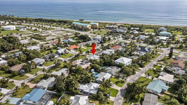 1915 Eucalyptus Avenue, Fort Pierce, FL 34949