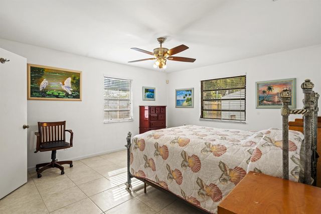 1915 Eucalyptus Avenue, Fort Pierce, FL 34949