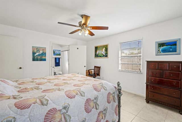 1915 Eucalyptus Avenue, Fort Pierce, FL 34949