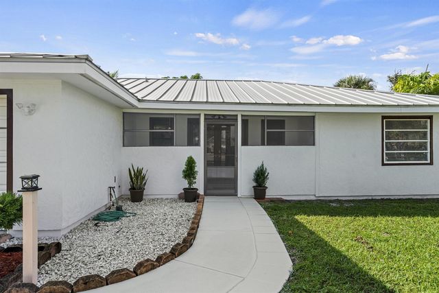 1915 Eucalyptus Avenue, Fort Pierce, FL 34949