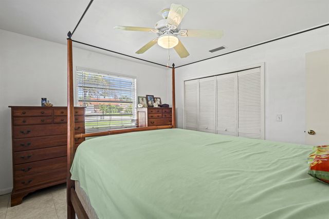 1915 Eucalyptus Avenue, Fort Pierce, FL 34949