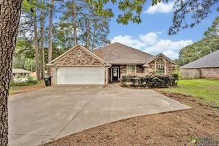 801 Northwest Dr, Longview, TX 75604