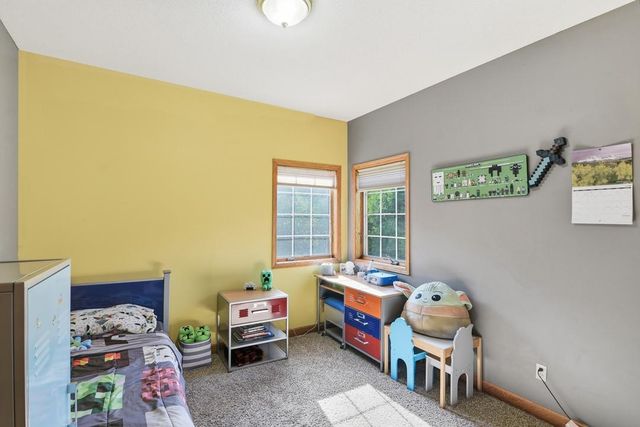 11 Moon Circle, Saint Cloud, MN 56301