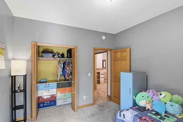 11 Moon Circle, Saint Cloud, MN 56301
