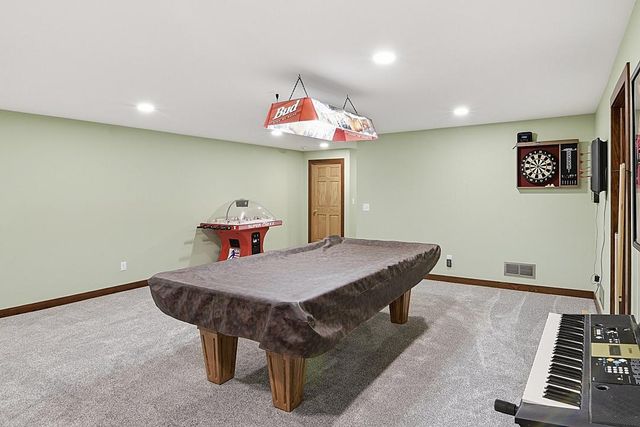 11 Moon Circle, Saint Cloud, MN 56301