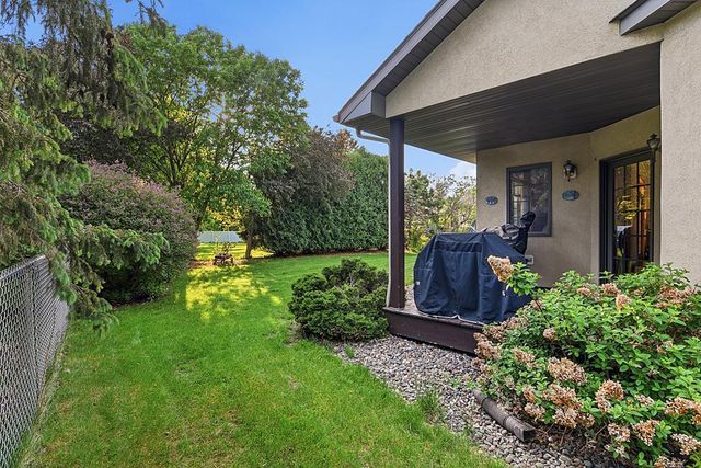 11 Moon Circle, Saint Cloud, MN 56301