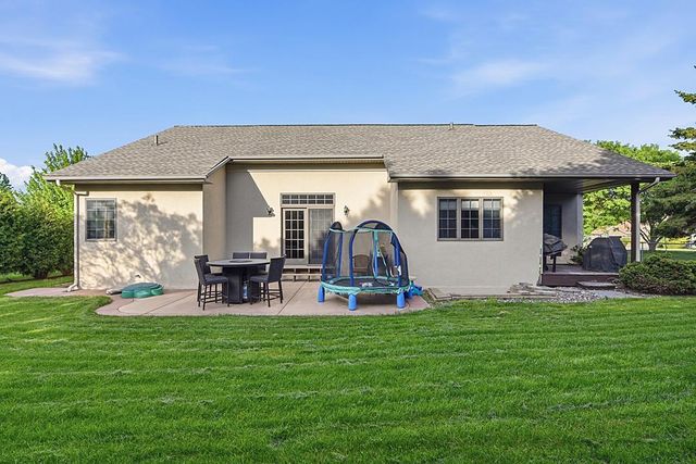 11 Moon Circle, Saint Cloud, MN 56301
