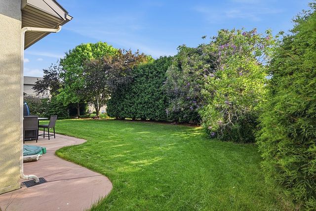 11 Moon Circle, Saint Cloud, MN 56301