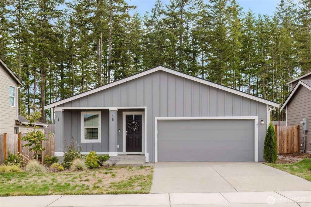 101 NE Olympic Ridge, Belfair, WA 98528
