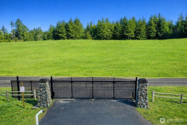 4 Chauncey Lane, Pacific Beach, WA 98571