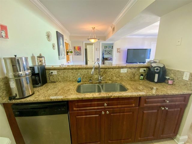 455 ALT 19 S 234, Palm Harbor, FL 34683