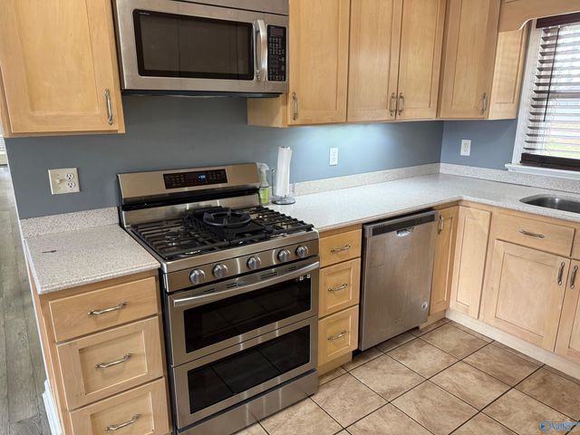 204 Taylor Road, Glencoe, AL 35905