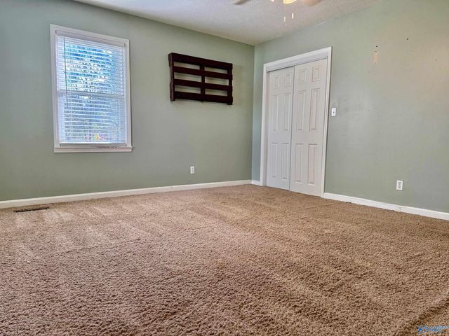 204 Taylor Road, Glencoe, AL 35905