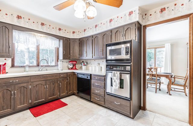 13725 Old State Road, Evansville, IN 47725