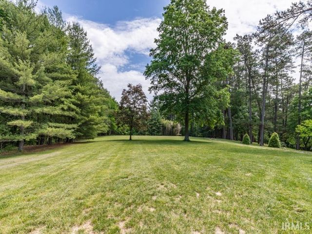 13725 Old State Road, Evansville, IN 47725