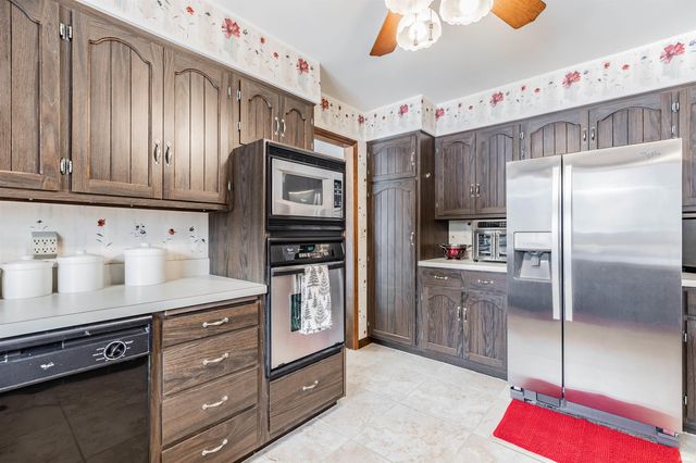 13725 Old State Road, Evansville, IN 47725