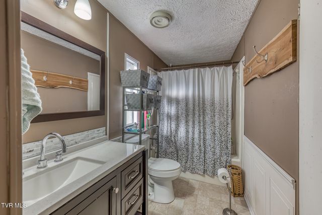 736 Ryder Church Road, Bluff City, TN 37618