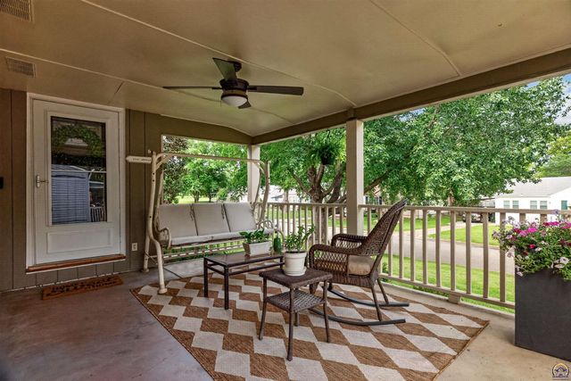 617 SW Warren AVE, Topeka, KS 66606
