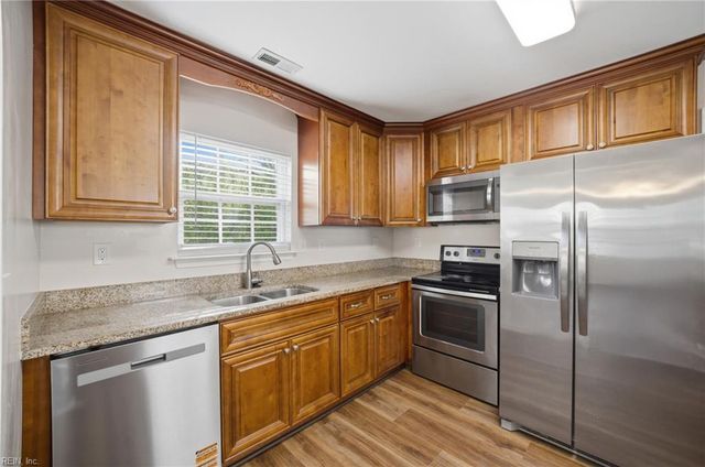 5109 James ST, Chesapeake, VA 23321