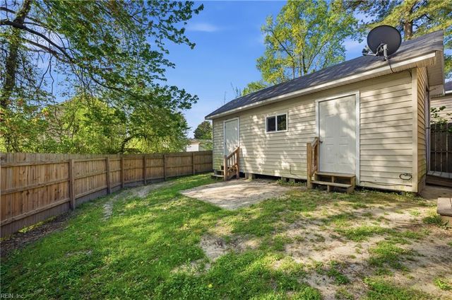 5109 James ST, Chesapeake, VA 23321