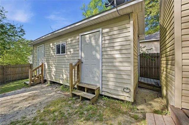 5109 James ST, Chesapeake, VA 23321