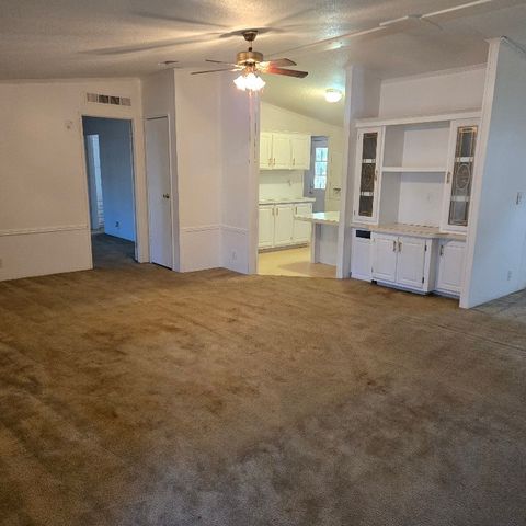 219 Wildflower Drive, Gun Barrel City, TX 75156