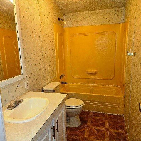 219 Wildflower Drive, Gun Barrel City, TX 75156