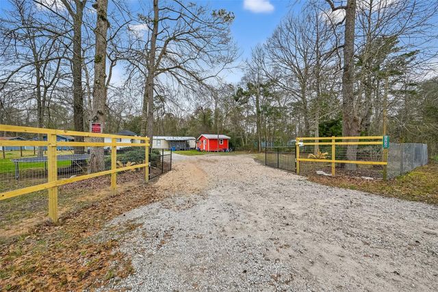 15630 Ben Wiggins Road, Conroe, TX 77303